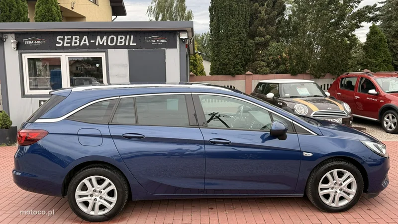 Opel Astra Sports Tourer 7