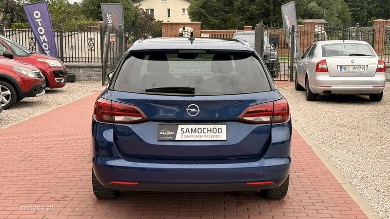 Opel Astra Sports Tourer 9