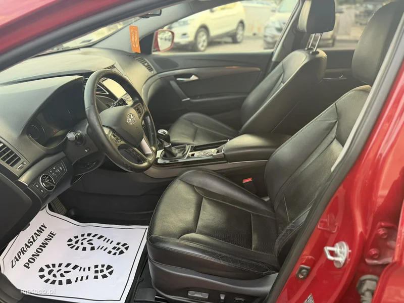 Hyundai i40 14