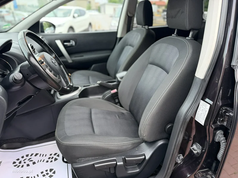 Nissan Qashqai+2 15