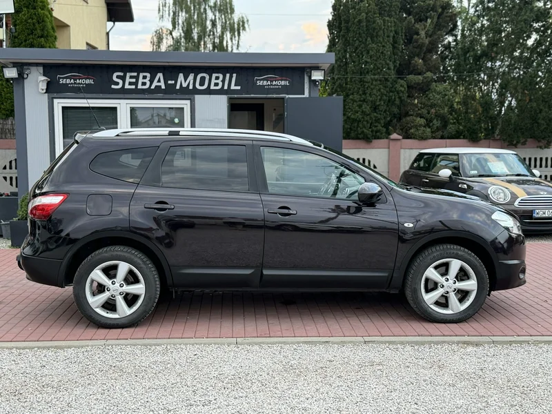 Nissan Qashqai+2 6