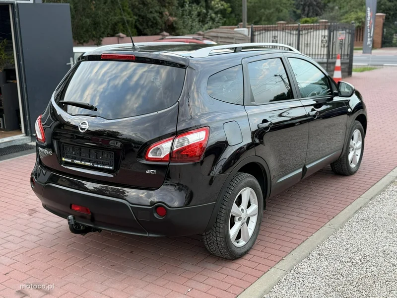 Nissan Qashqai+2 8