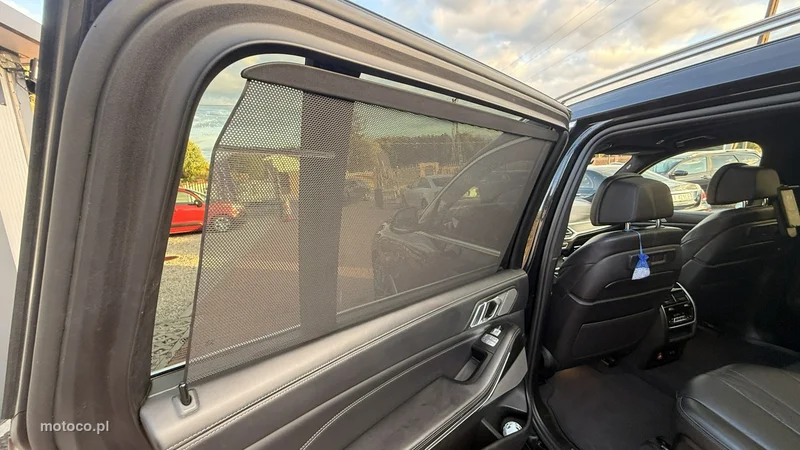 BMW X7 G07 33