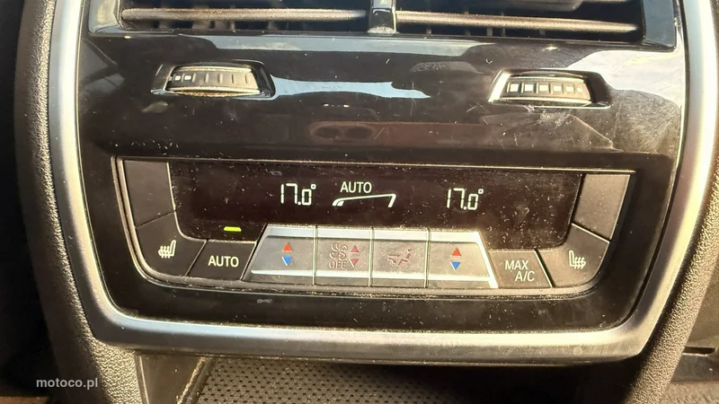 BMW X7 G07 36