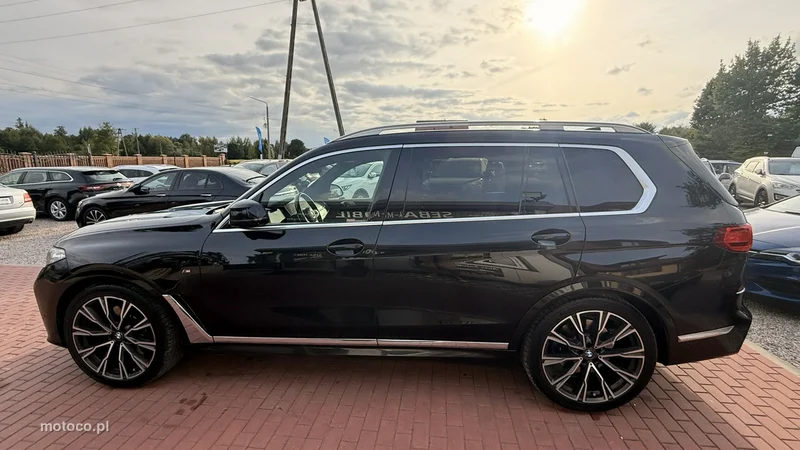 BMW X7 G07 8