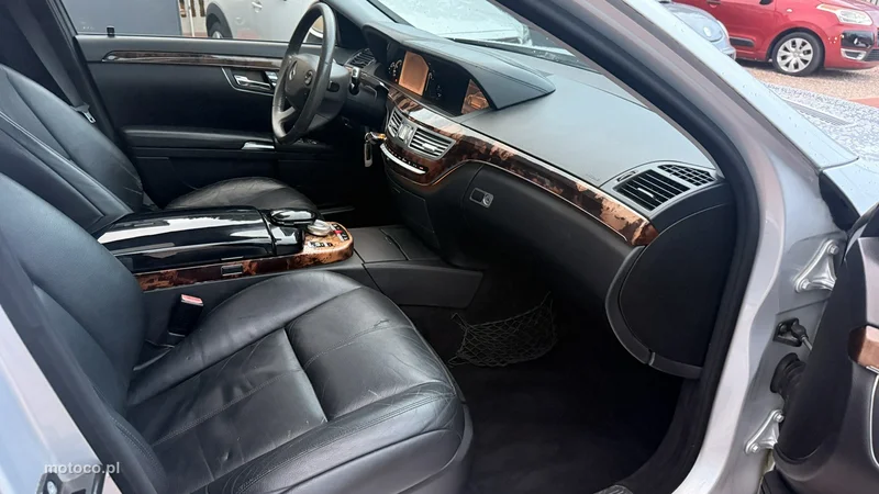 Mercedes-Benz Klasa S W221 S 550 22