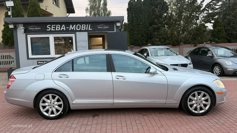 Mercedes-Benz Klasa S W221 S 550 4