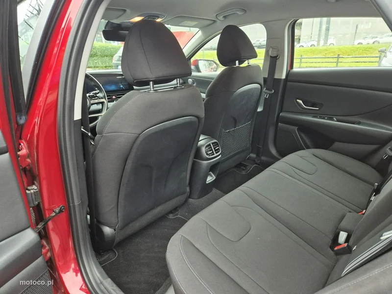 Hyundai Elantra 15