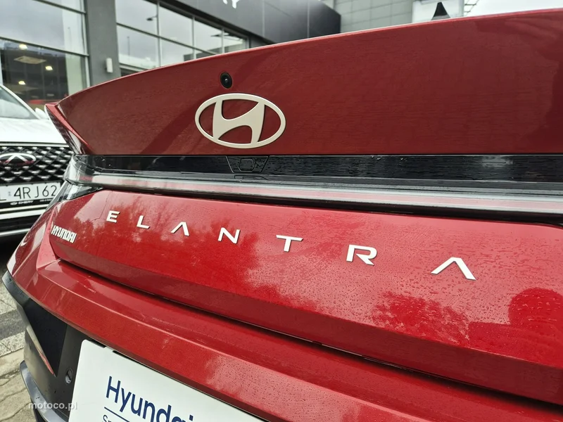 Hyundai Elantra 20