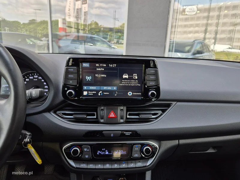 Hyundai i30 24