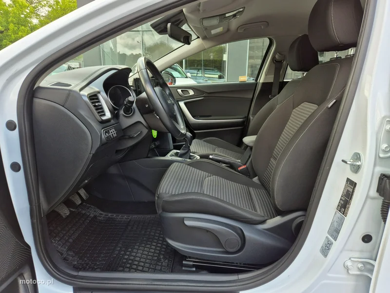 Kia Nowy Ceed 12