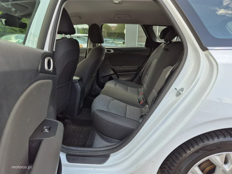 Kia Nowy Ceed 15