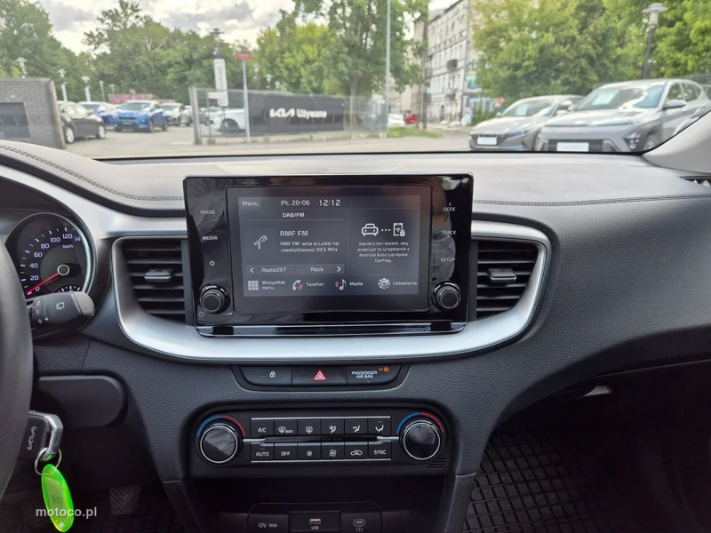 Kia Nowy Ceed 23