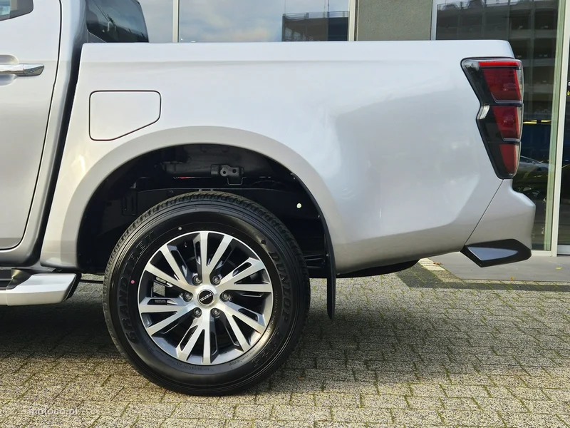 Isuzu D-Max 14