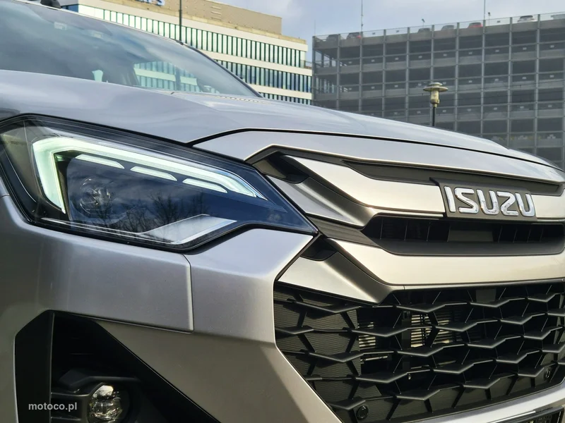 Isuzu D-Max 16