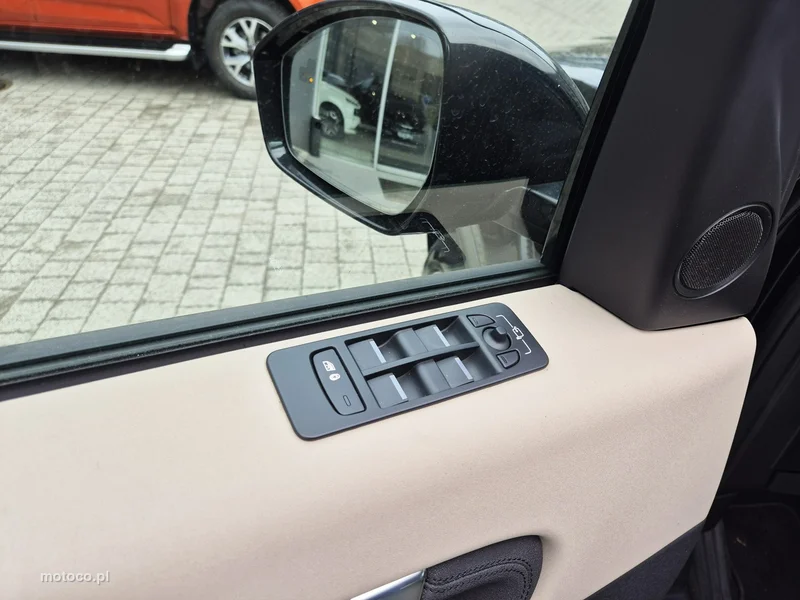 Land Rover Discovery Sport 17
