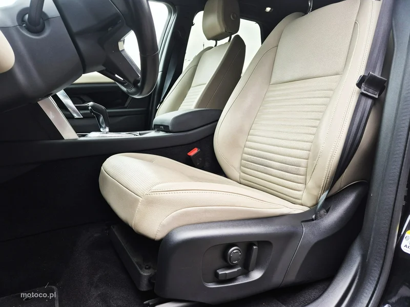 Land Rover Discovery Sport 19