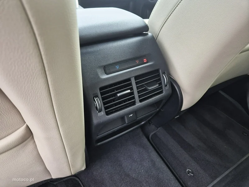 Land Rover Discovery Sport 27