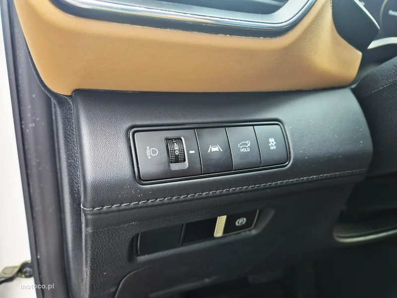 Hyundai SANTA FE 29