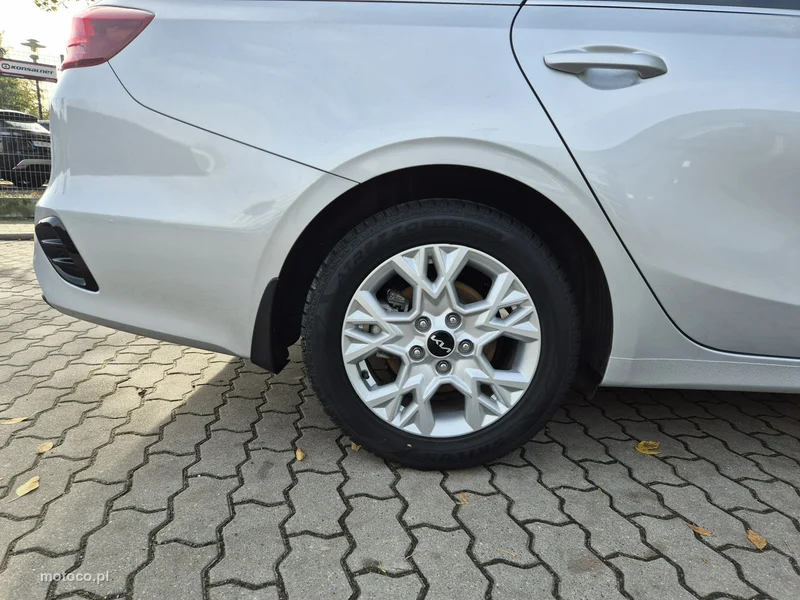 Kia Nowy Ceed 29