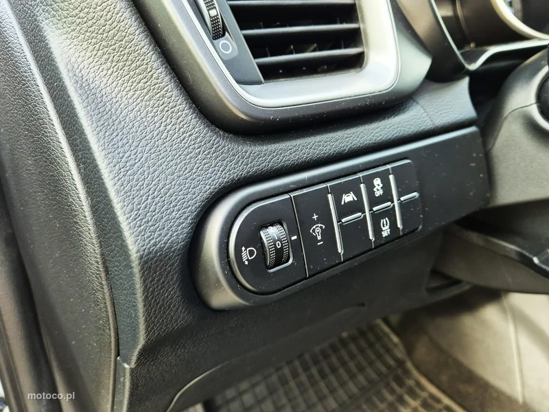 Kia Nowy Ceed 10
