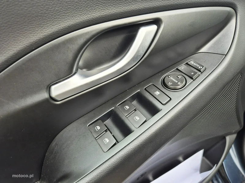 Hyundai i30 12
