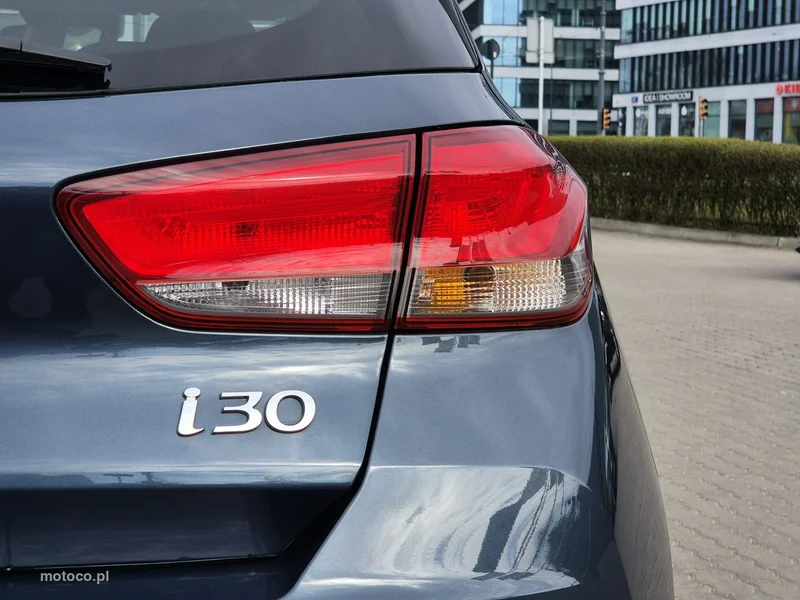 Hyundai i30 16