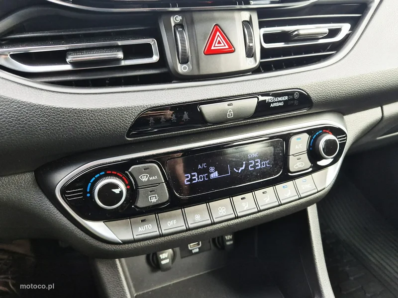 Hyundai i30 28