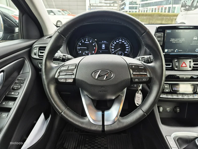 Hyundai i30 37