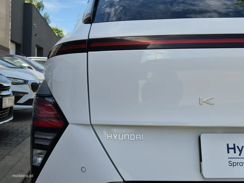 Hyundai KONA 19