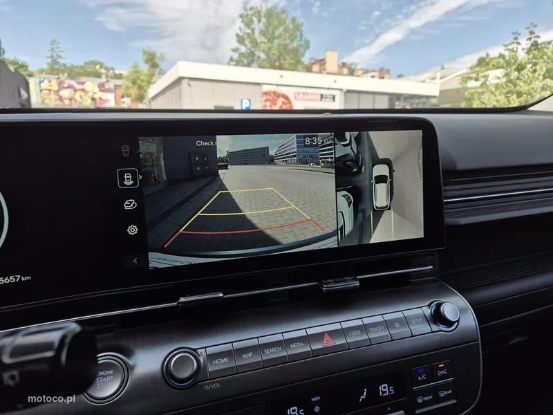 Hyundai KONA 41
