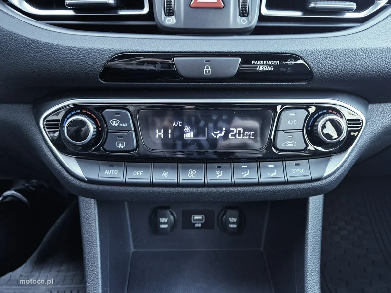 Hyundai i30 20
