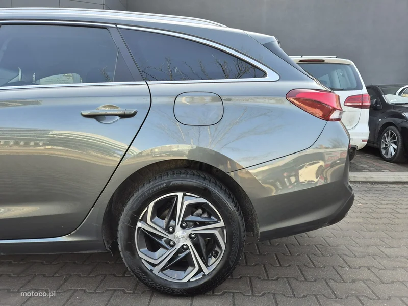 Hyundai i30 10