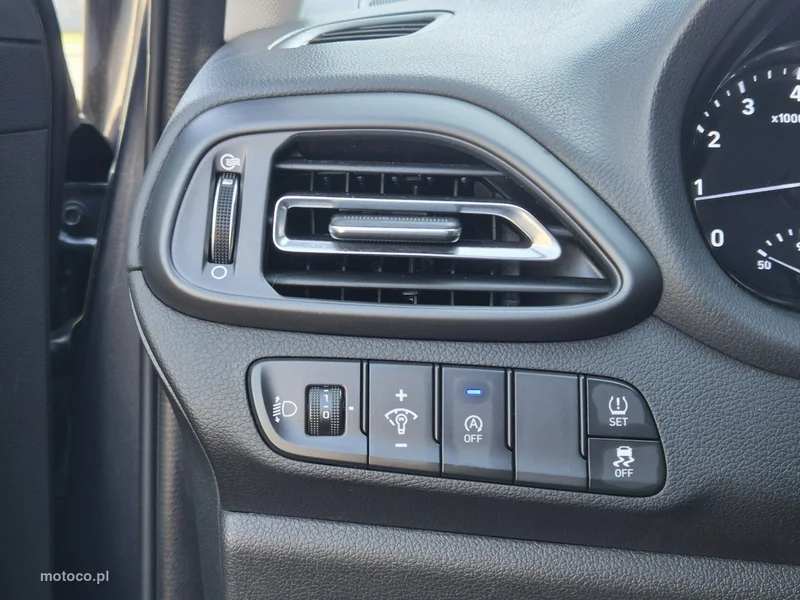 Hyundai i30 25