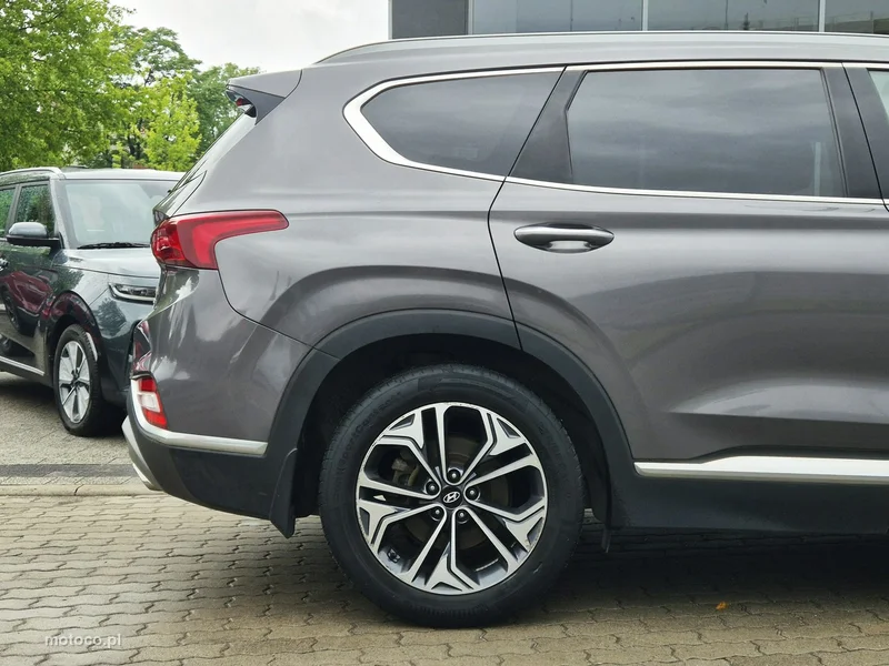 Hyundai SANTA FE 20