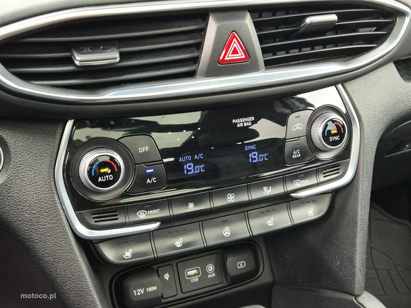 Hyundai SANTA FE 26
