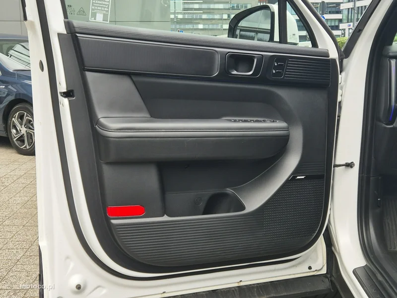 Hyundai SANTA FE 11