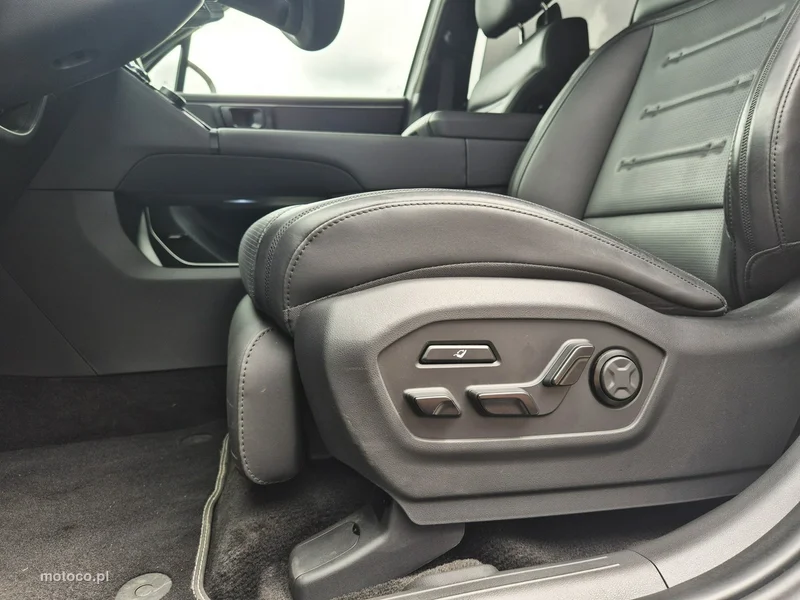 Hyundai SANTA FE 13