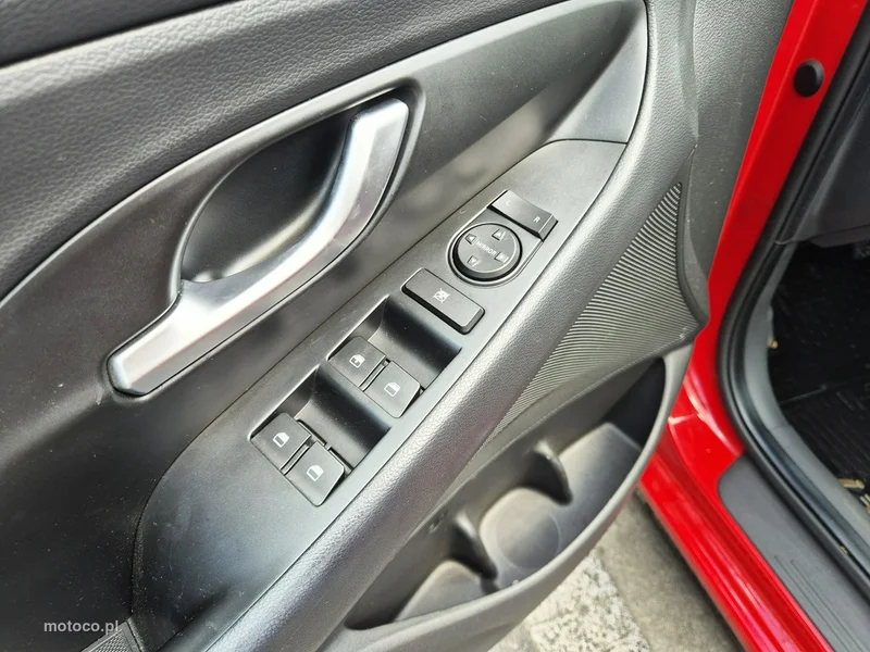Hyundai i30 12