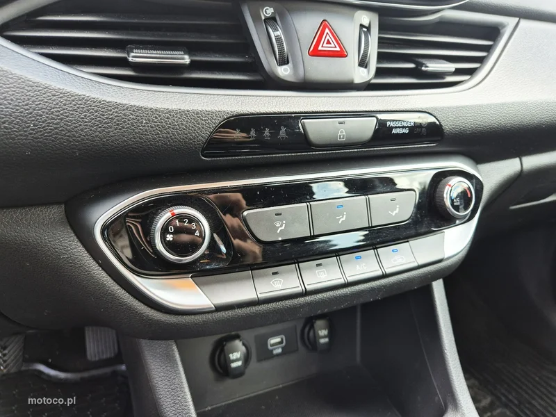 Hyundai i30 29
