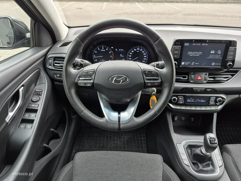 Hyundai i30 24