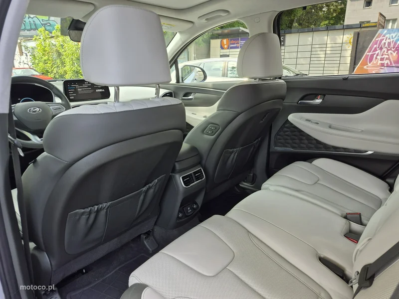 Hyundai SANTA FE 15