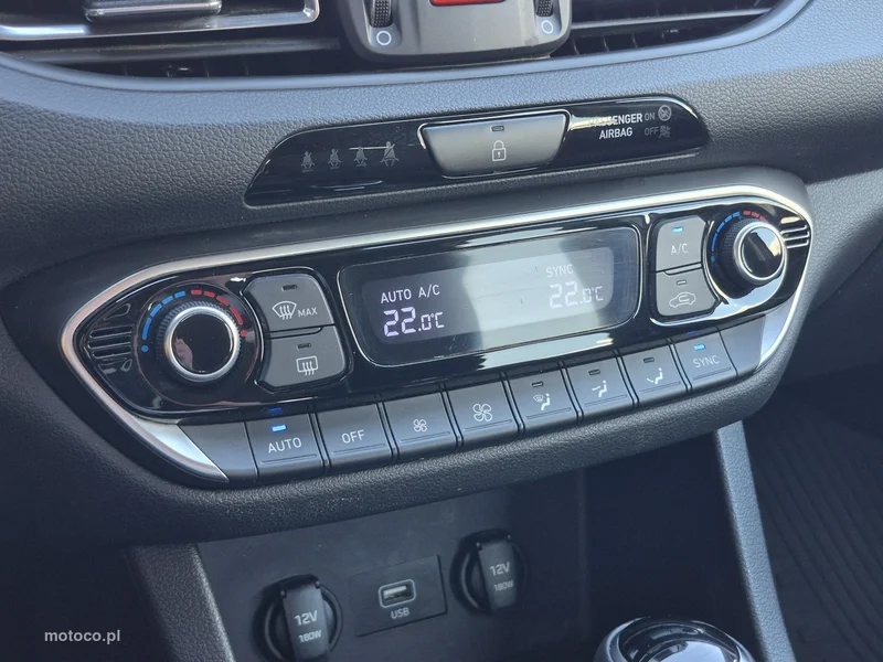 Hyundai i30 25