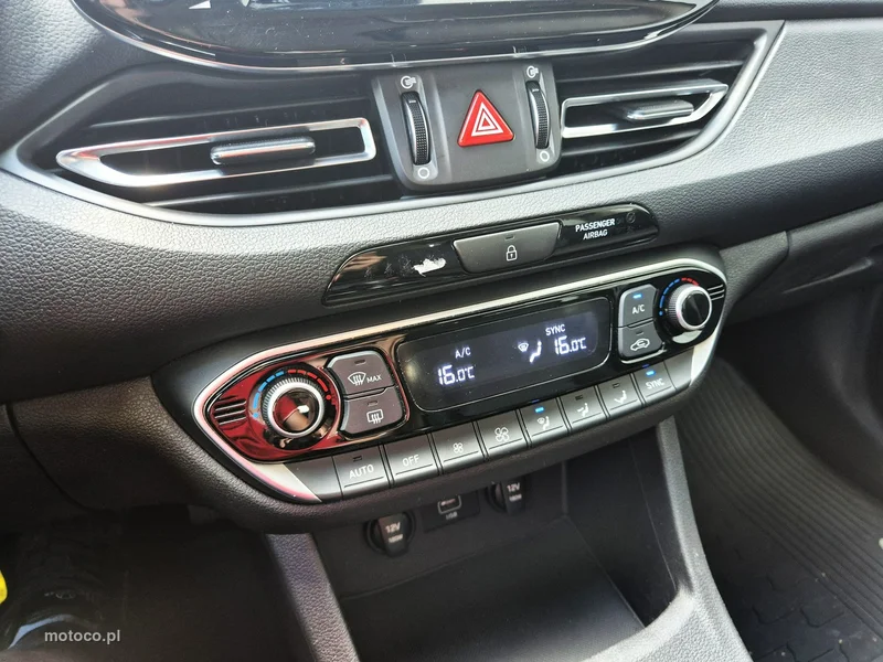 Hyundai i30 23