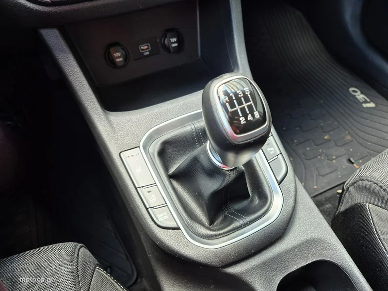Hyundai i30 25