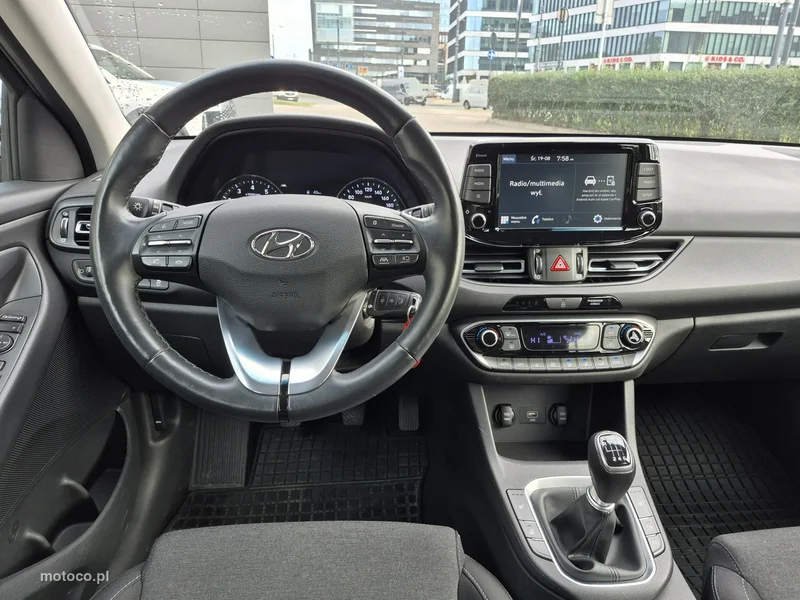 Hyundai i30 17
