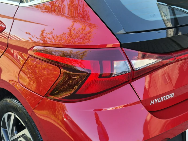 Hyundai i20 15