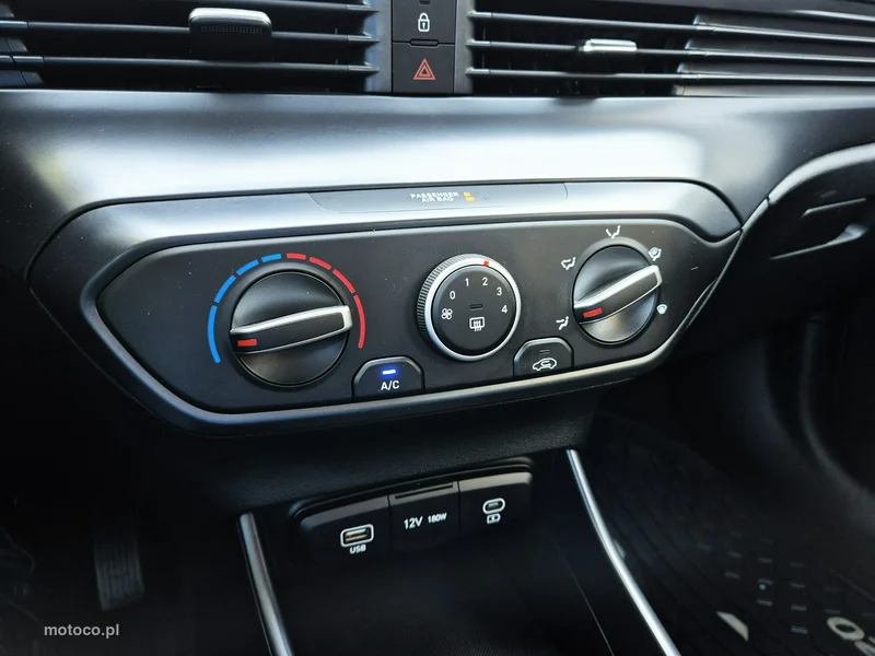 Hyundai i20 27