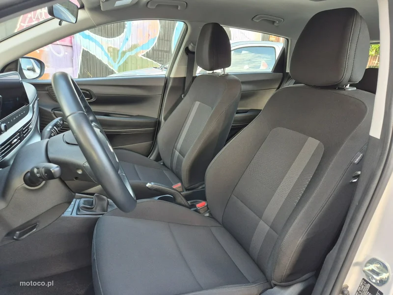 Hyundai i20 10