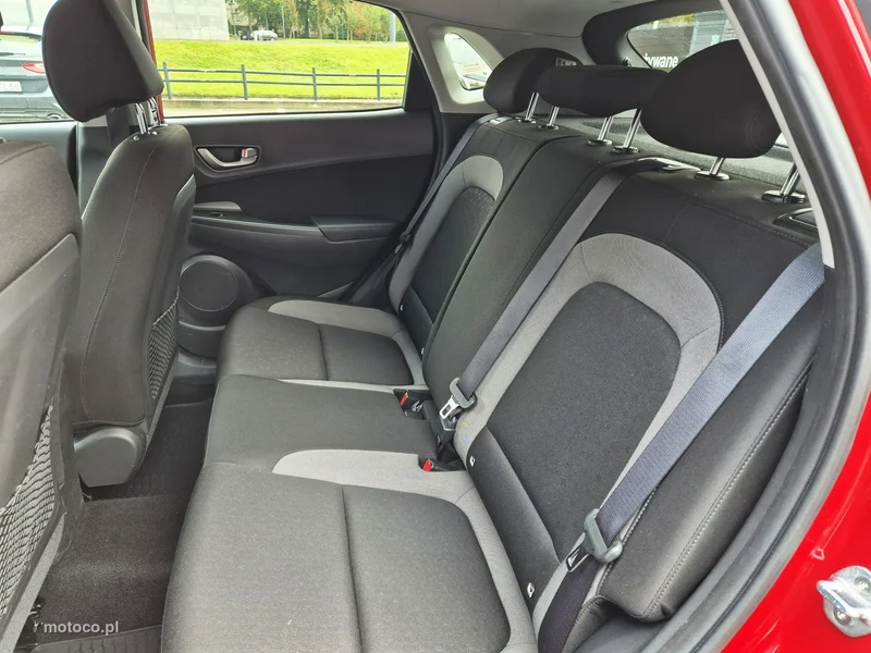 Hyundai KONA 14